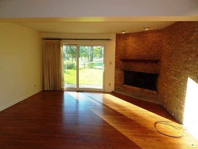 Foto del edificio - 208 Kenston Ct