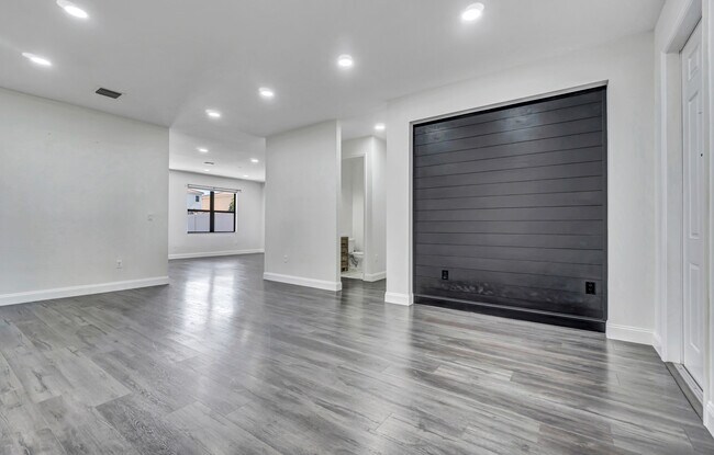 Foto del edificio - 19293 NE 8th Ct