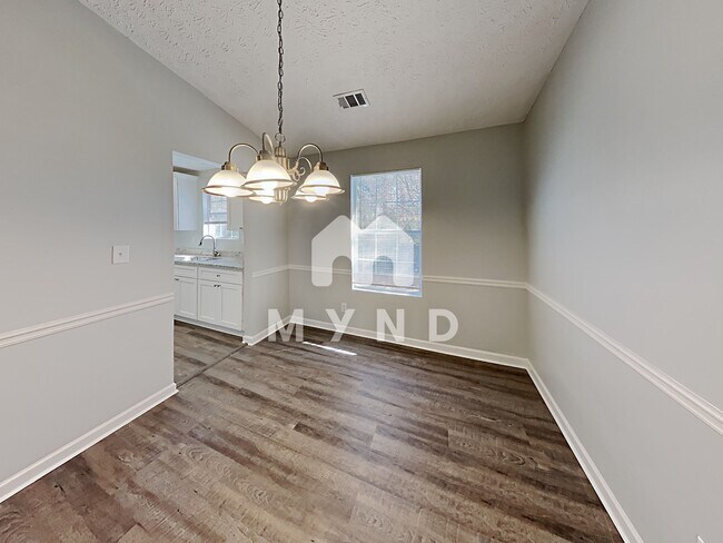 Building Photo - 814 Kilkenny Cir