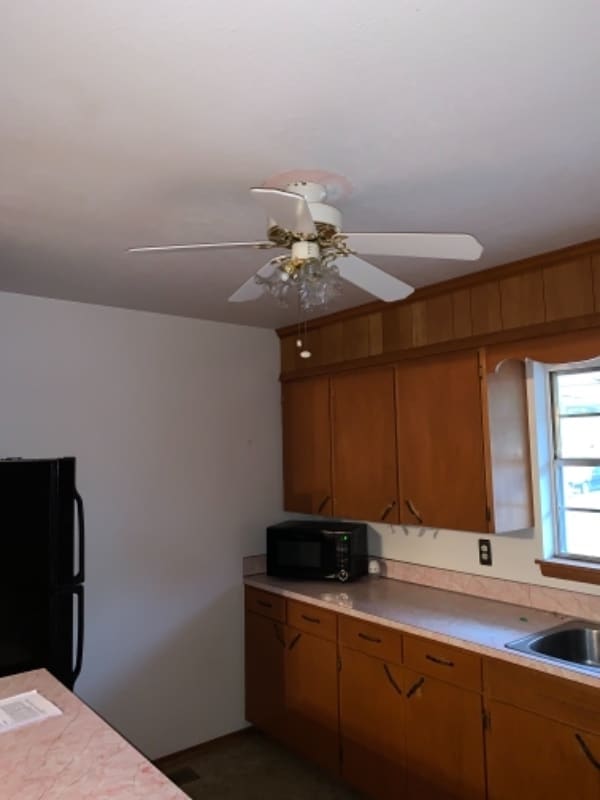 Building Photo - 2026 Brookline Dr