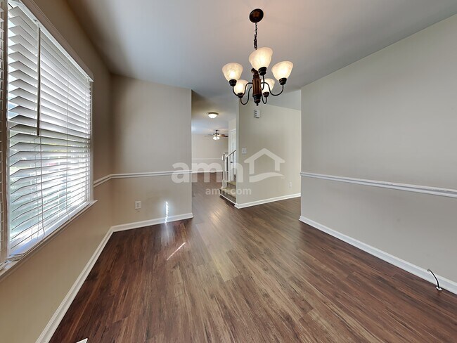 Foto del edificio - 6112 Glenridge Ct