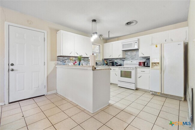 Foto del edificio - 1820 Gaynor Dr