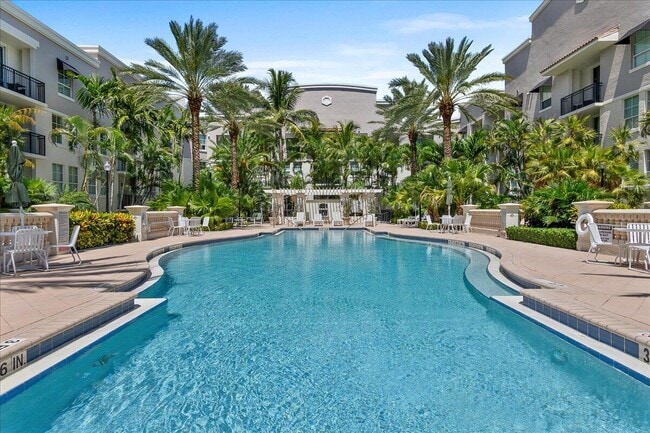 Building Photo - 600 S Dixie Hwy