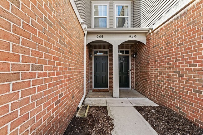 Foto del edificio - MOVE IN READY 2 BED 2 BATH!