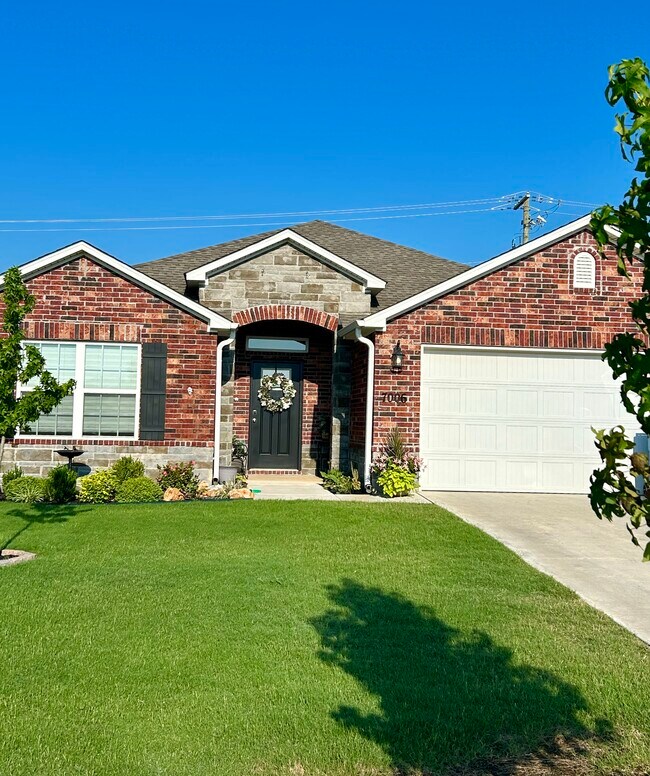 Building Photo - 7006 SW Chalkstone Rd
