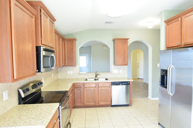 Foto del edificio - 4609 Green Meadow St