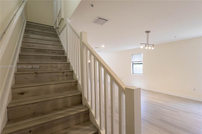 Foto del edificio - 10407 NW 82nd St