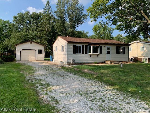 Foto principal - 6231 Denhill Ave
