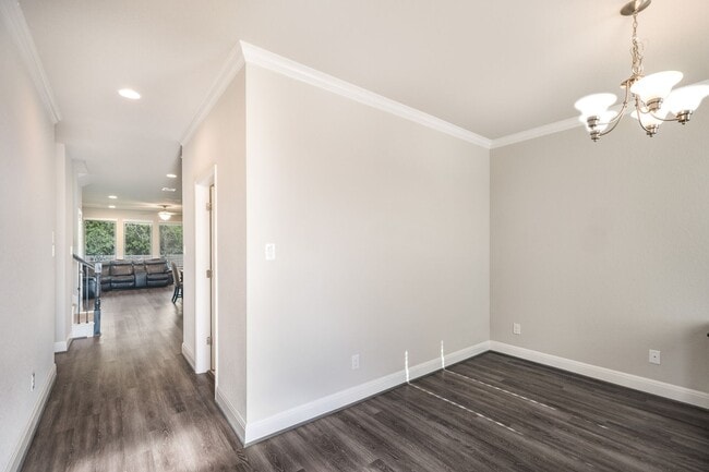 Building Photo - Spacious Gated Home Near La Cantera with Media Room