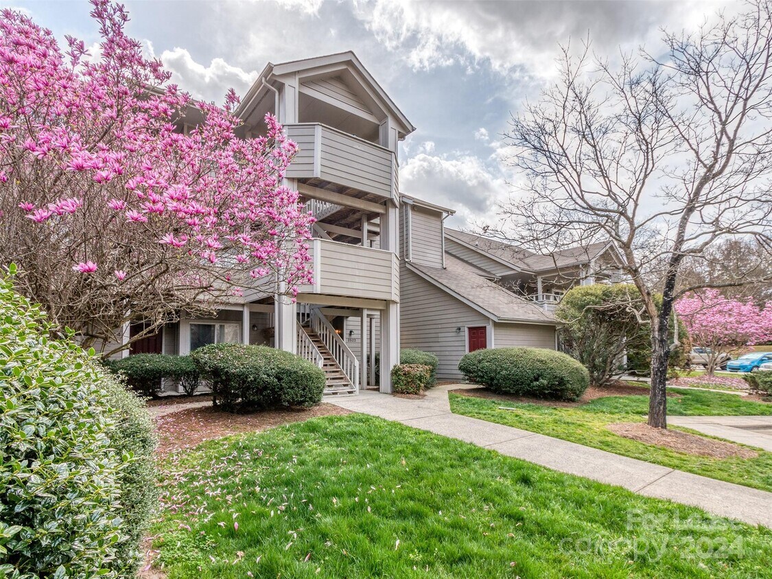 Foto principal - 2522 Stradbrook Dr
