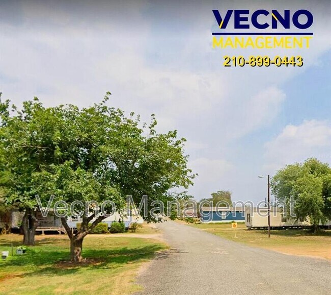 Foto del edificio - 1819 Co Rd 1001