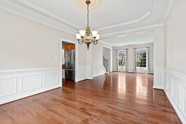 Building Photo - Lovely 4-bedroom home in Cary