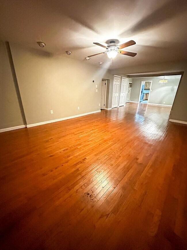 Foto del edificio - 2269 Winfield St