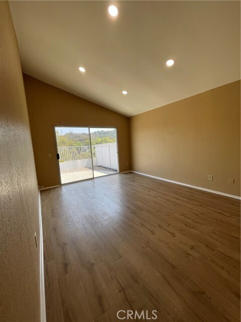 Foto del edificio - 17 Carmel Ct