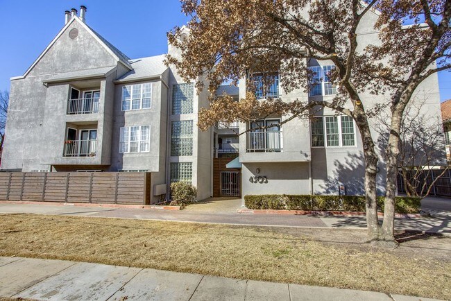 Building Photo - 4303 Buena Vista St