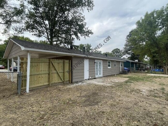 Building Photo - 9715 Stardust Trail