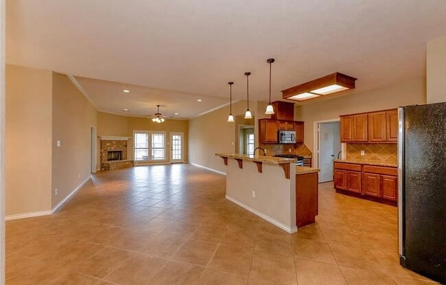 Building Photo - 1011 Emerald Dove Ave