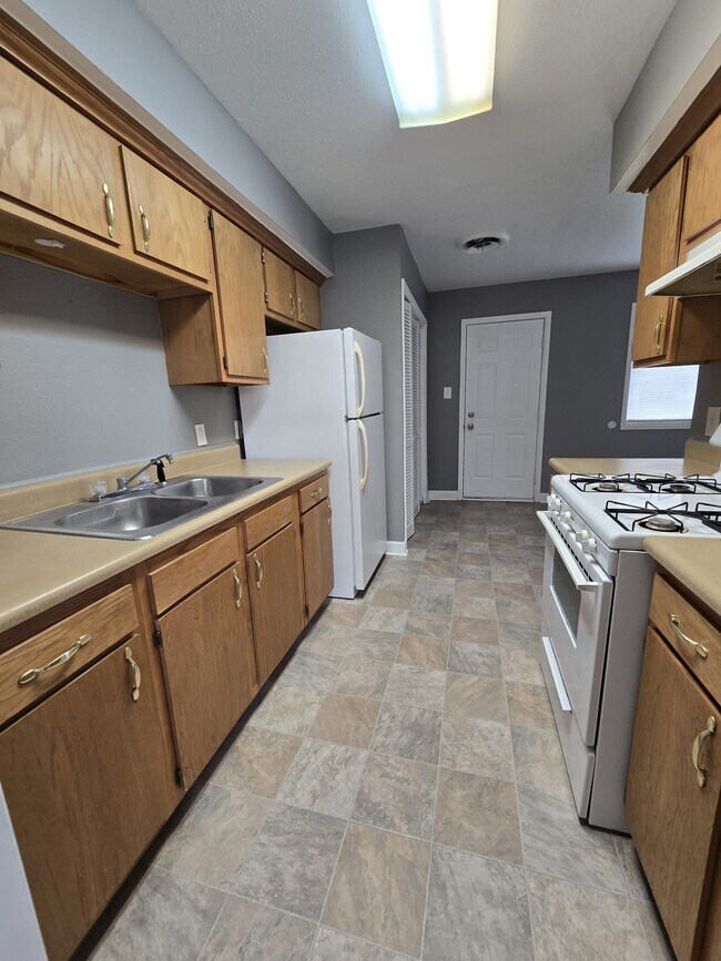 Foto del edificio - 1703 S Lincoln St