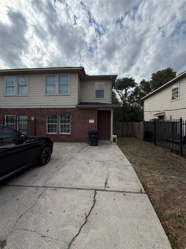 Building Photo - 8126 Jutland Rd