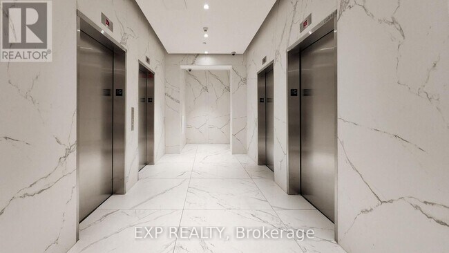 Building Photo - 11 Brunel Ct