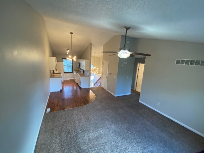 Foto del edificio - 197 Parkview Ct