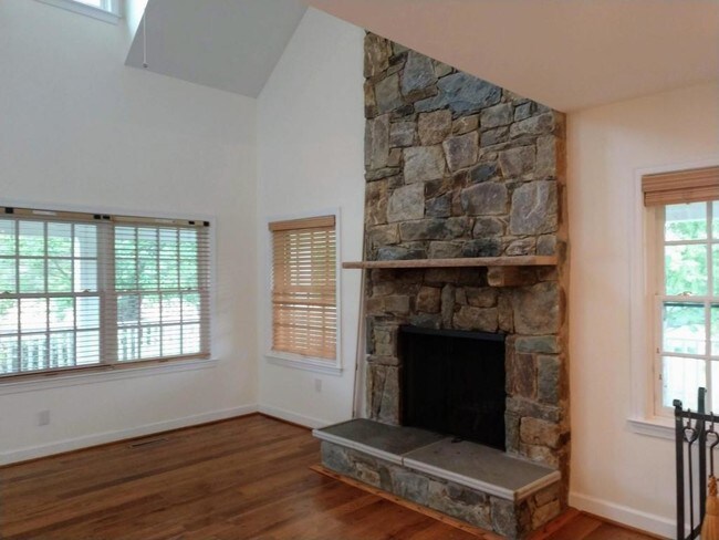 Building Photo - 24724 Peach Tree Rd