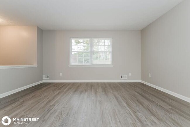 Building Photo - 3545 Charlotte Dr