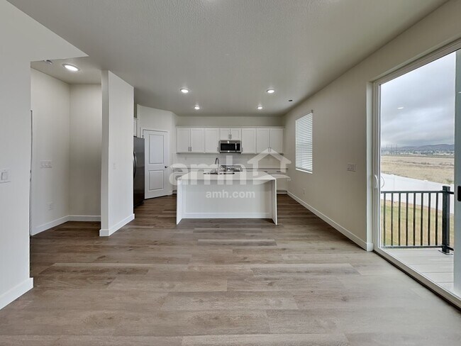 Foto del edificio - 1256 W Mahogany St