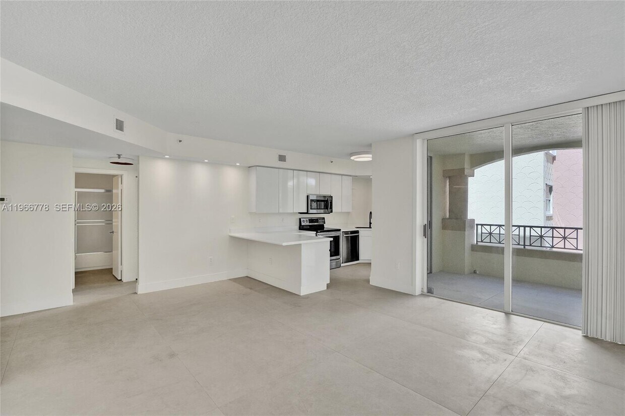 Foto del edificio - 1834 Brickell Ave