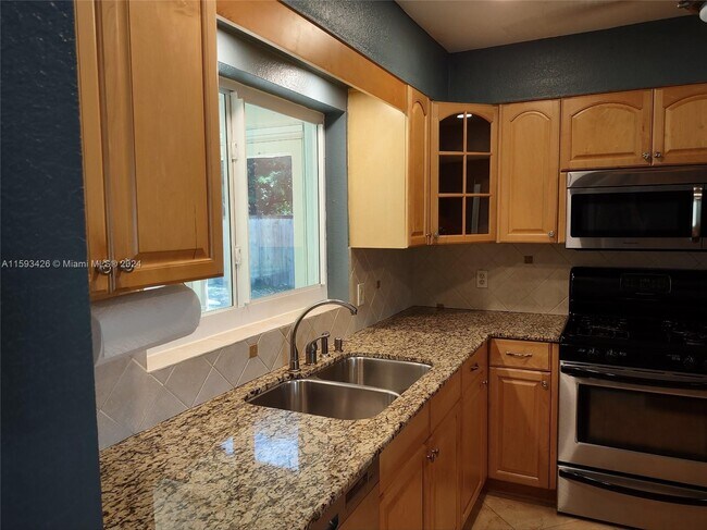 Foto del edificio - 11311 NW 32nd Manor