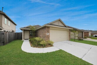 Building Photo - 9014 Estes Lks Dr