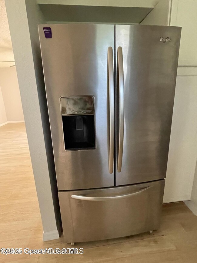 Building Photo - 1016 Martin Dr