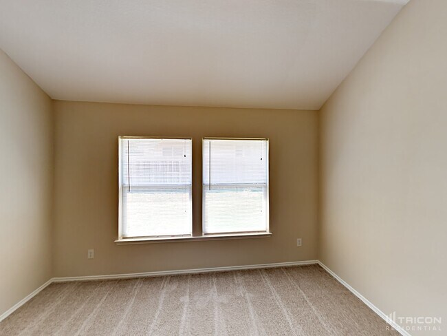 Foto del edificio - 405 Fireberry Dr