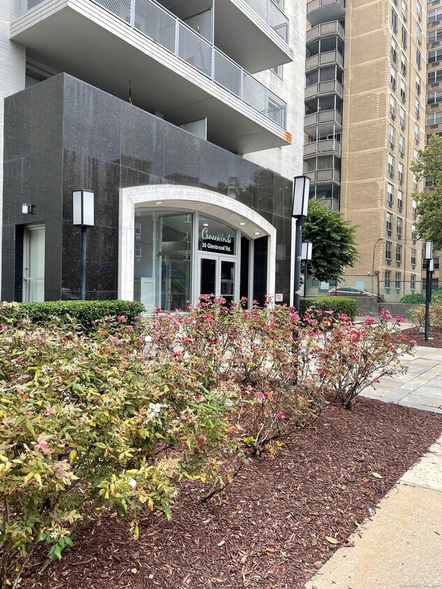 30 Glenbrook Rd, Stamford, CT 06902 House Rental in Stamford, CT