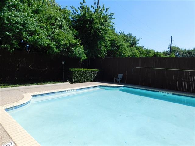 Foto del edificio - 13219 Emily Rd