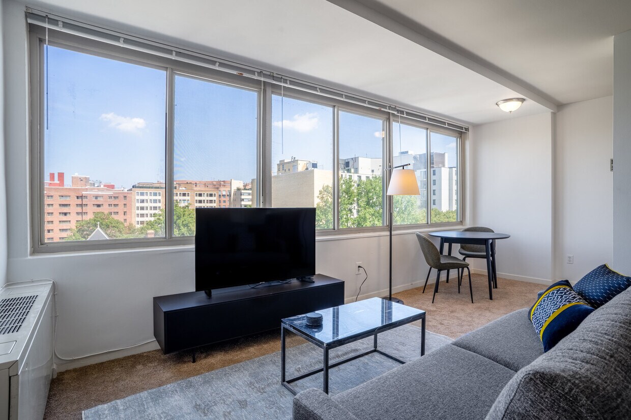 Foto principal - The 925 Apartments, 925 25th St