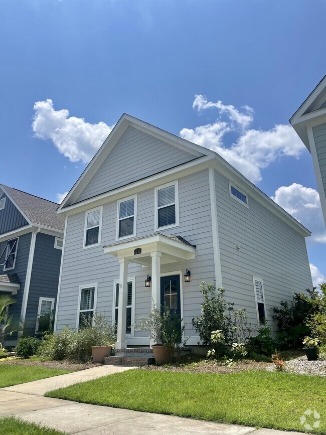 The Gardens At Whitney Lakes Apartments under 2,500 Johns Island, SC