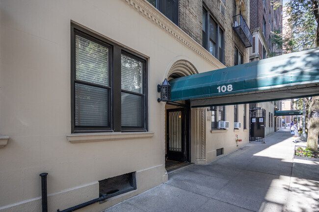 Foto del edificio - 108 E 91st St