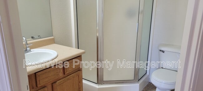 Foto del edificio - 715 SW Laurel St