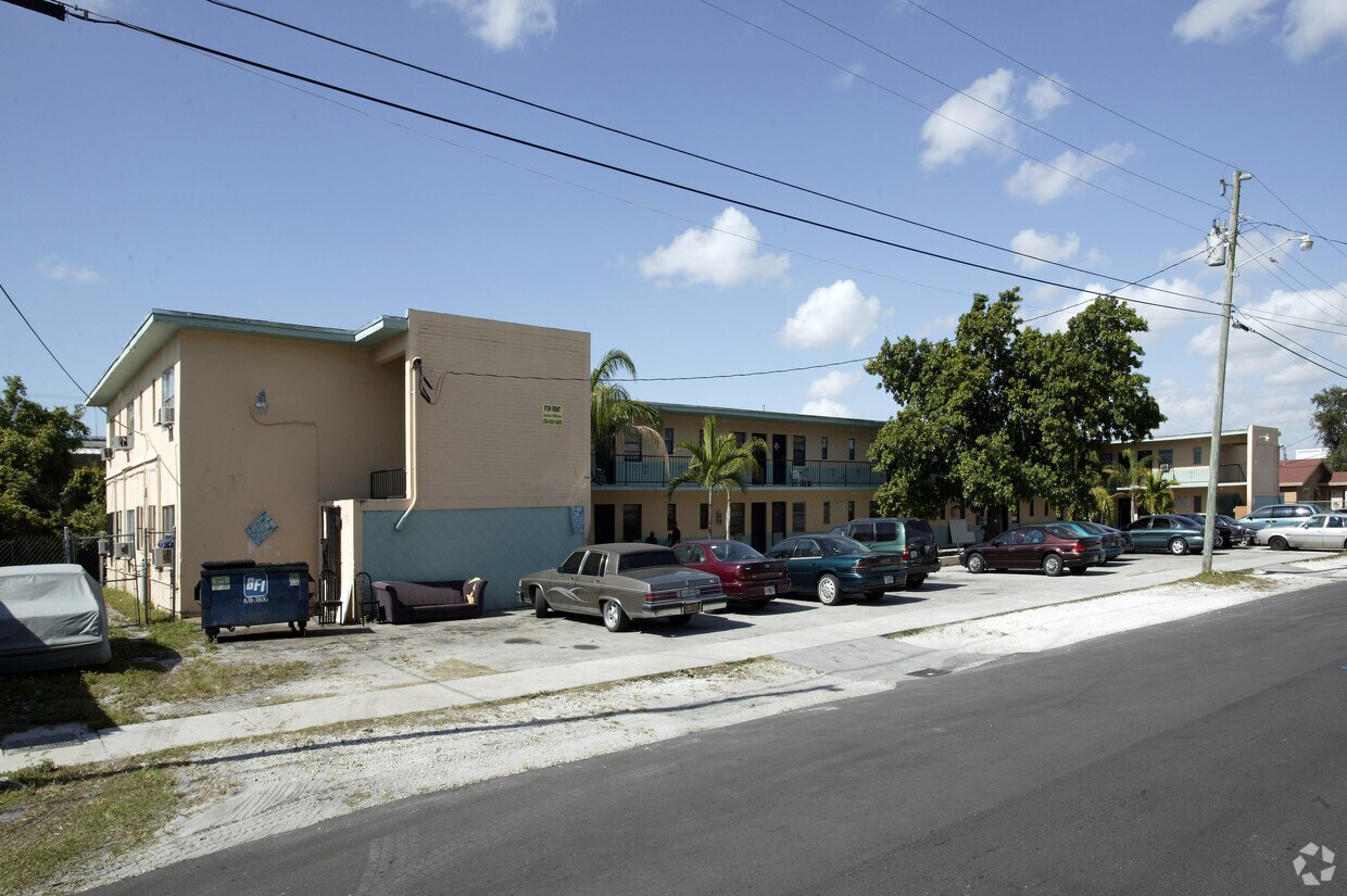 Foto del edificio - Antonio Apartments