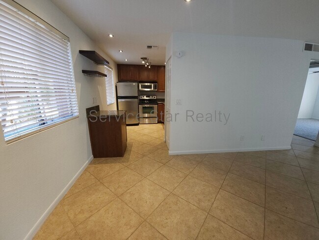 Foto del edificio - 4354 N 82nd St