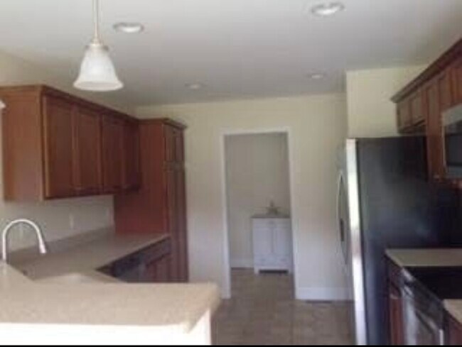 Foto del edificio - 5010 Blackwater Branch Rd