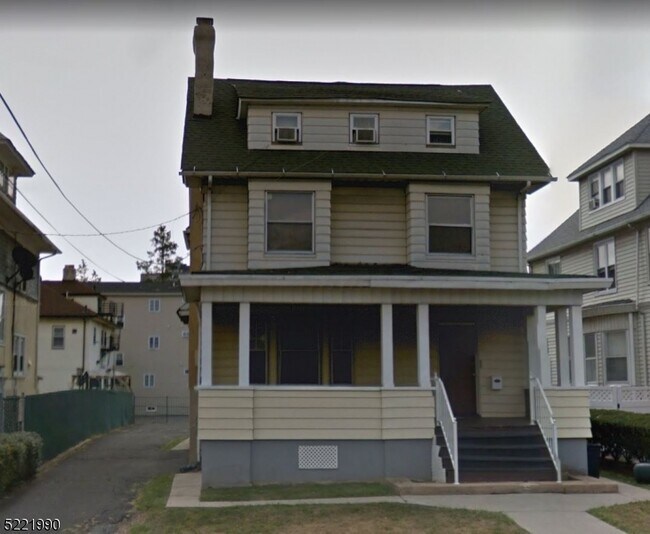 Foto del edificio - 1246 Waverly Pl