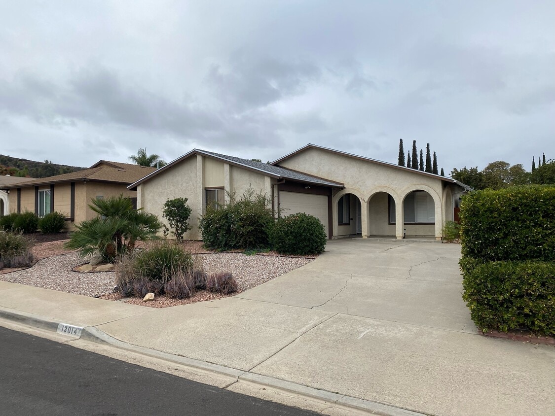 13014 Standish Dr, Poway, CA 92064 House Rental in Poway, CA