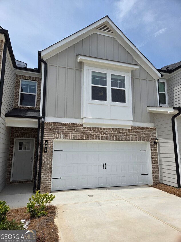 Foto principal - 308 Shine Dr