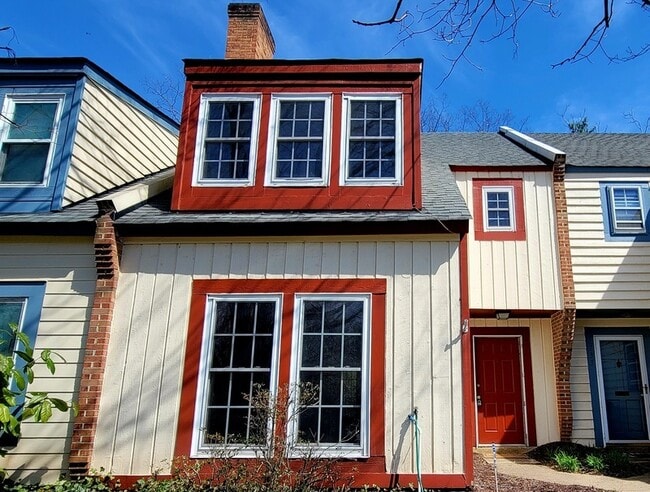 Building Photo - 735 S Hyannis Dr