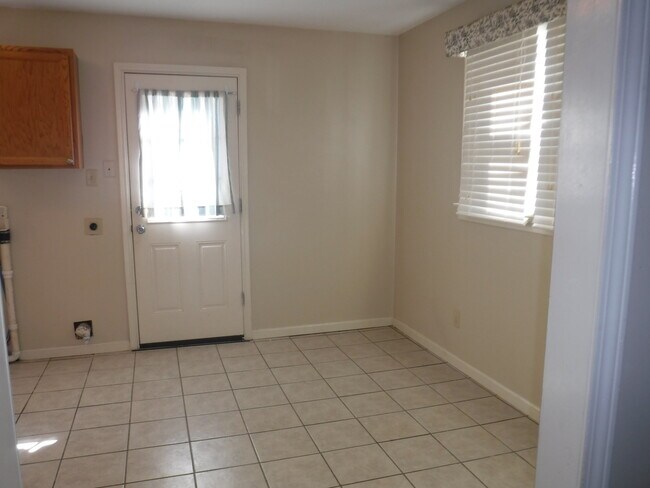 Foto del edificio - 4609 Cheyenne Rd