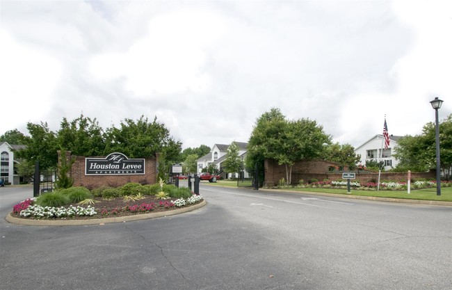 Houston Levee Apartments Rentals - Cordova, TN | Apartments.com