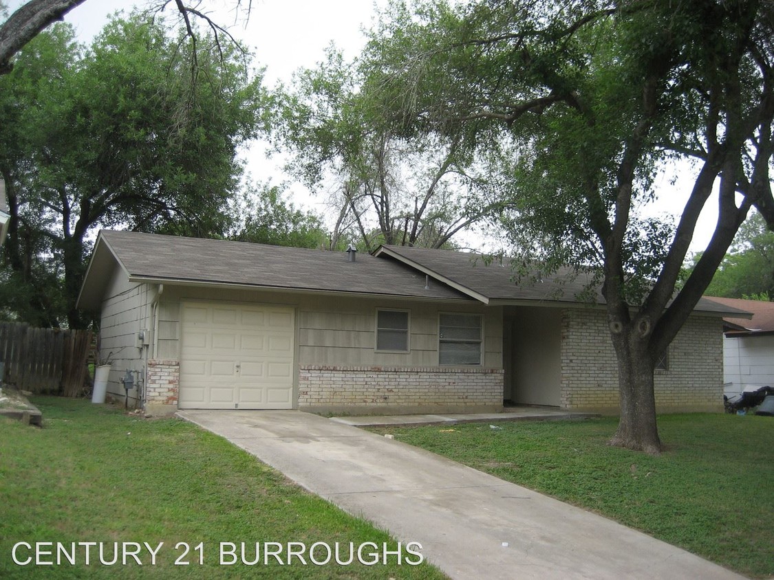 Primary Photo - 3 br, 1.5 bath House - 4563 Guadalajara