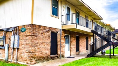 Building Photo - 3308 Burke Rd